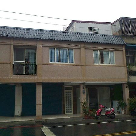 Leisure Man Apartment Kota Hualien Bagian luar foto