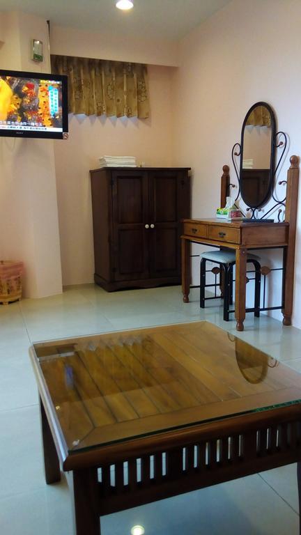 Leisure Man Apartment Kota Hualien Bagian luar foto
