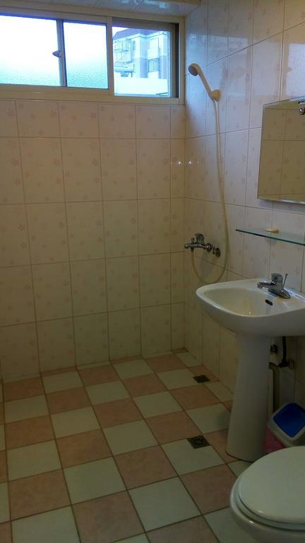 Leisure Man Apartment Kota Hualien Bagian luar foto
