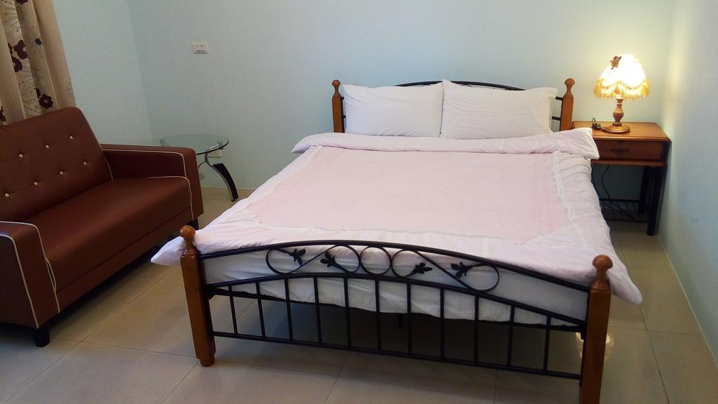 Leisure Man Apartment Kota Hualien Bagian luar foto
