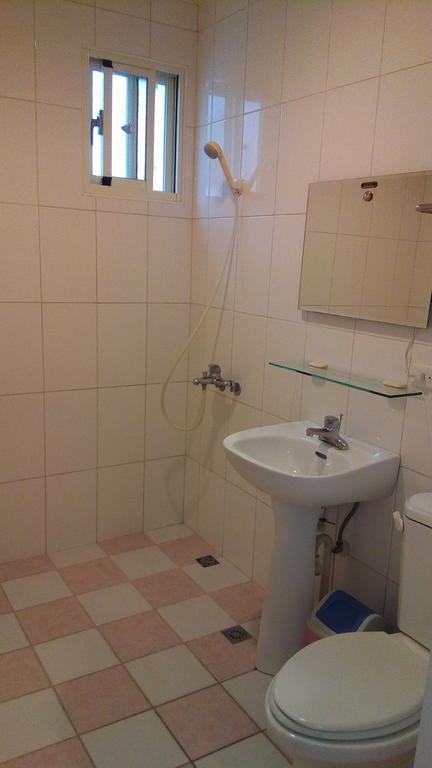 Leisure Man Apartment Kota Hualien Bagian luar foto