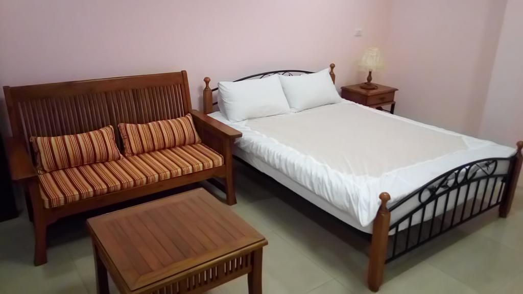 Leisure Man Apartment Kota Hualien Bagian luar foto